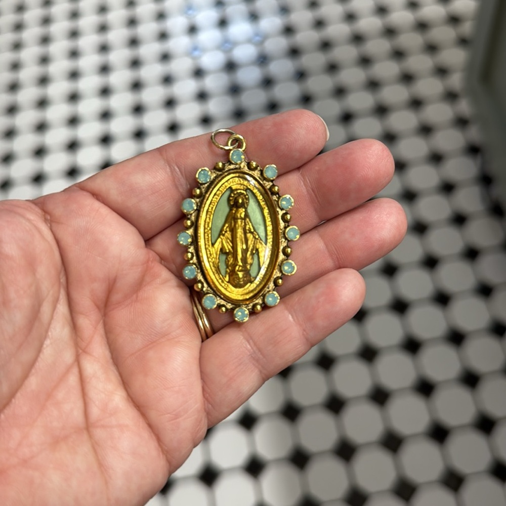 Gold and Blue Oval Pendant - Picture 2 of 4